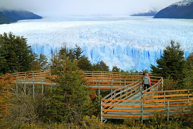 EL CALAFATE Y USHUAIA EN AEREO 2027 - SALIDA PROPIA