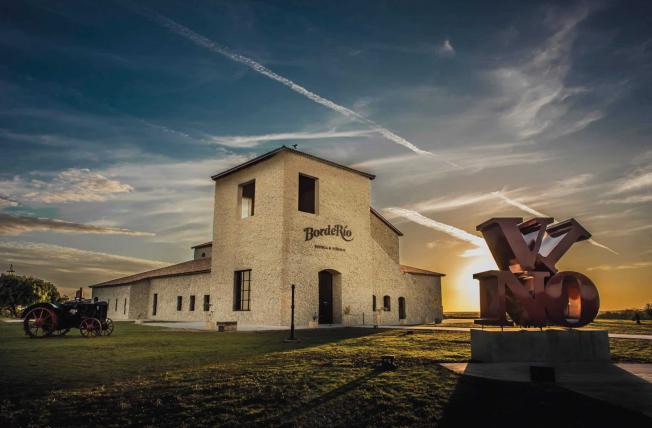 VICTORIA CON BODEGA Y ABADIA  2026
